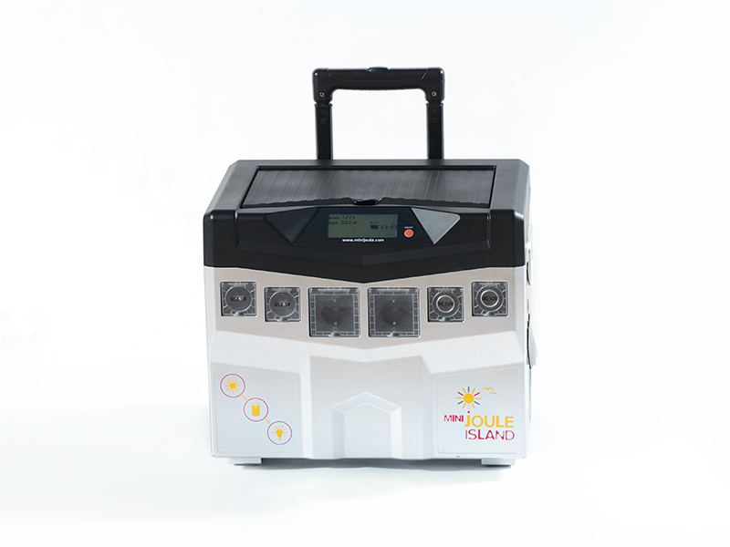 miniJOULE Island mit 200 Watt Solarmodul